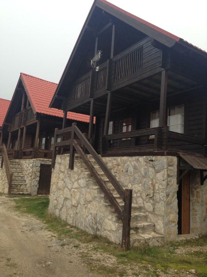 Chalés - Penhas da Saude Penhas da Saúde Exterior foto